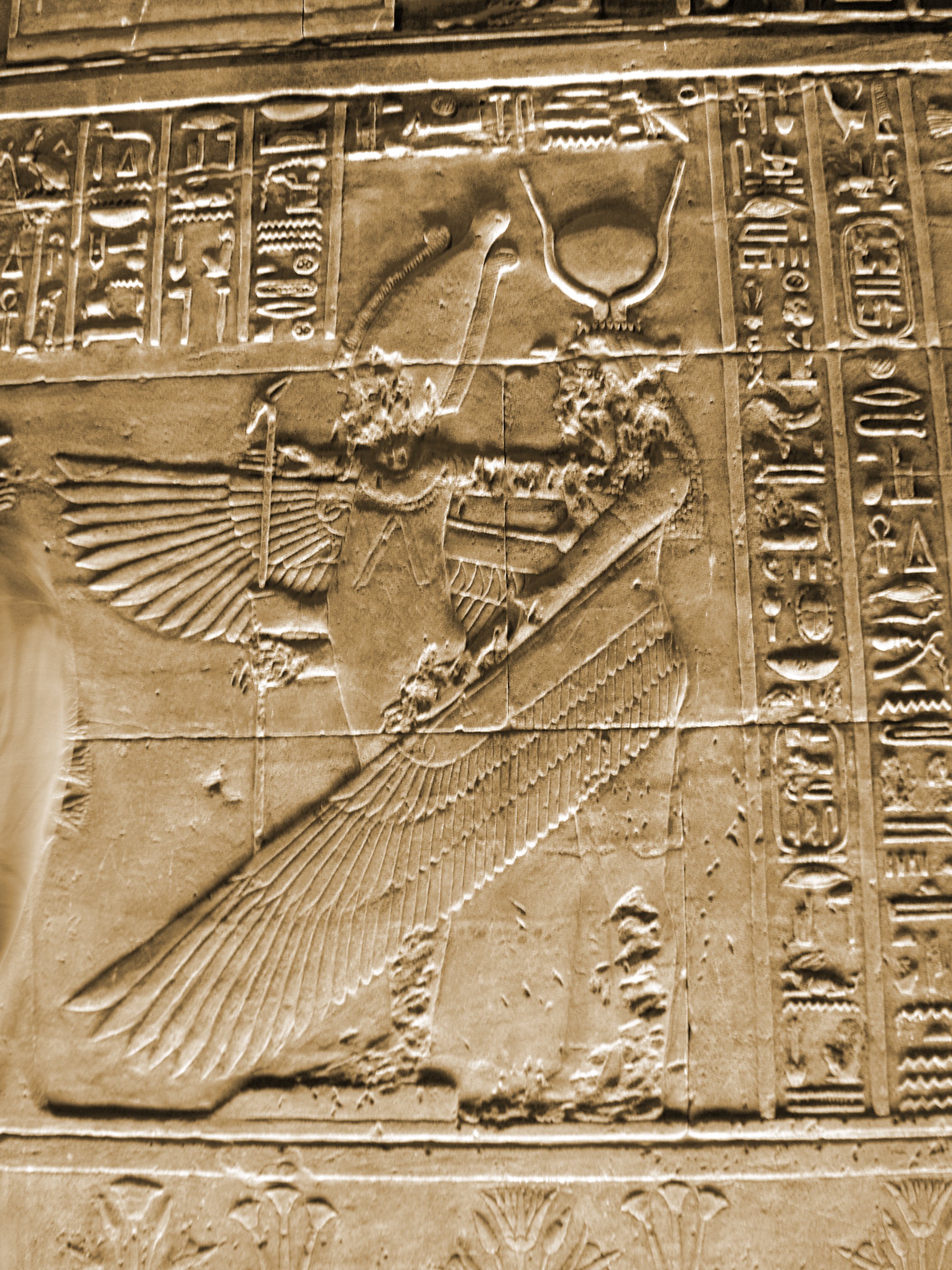 Philae_Temple_Egypt_Goddess_Isis_As_Angel_Mural_Artwork_2004-10-11.jpg