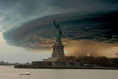 hurricane_sandy_threatening_newyork_oct2012.jpg
